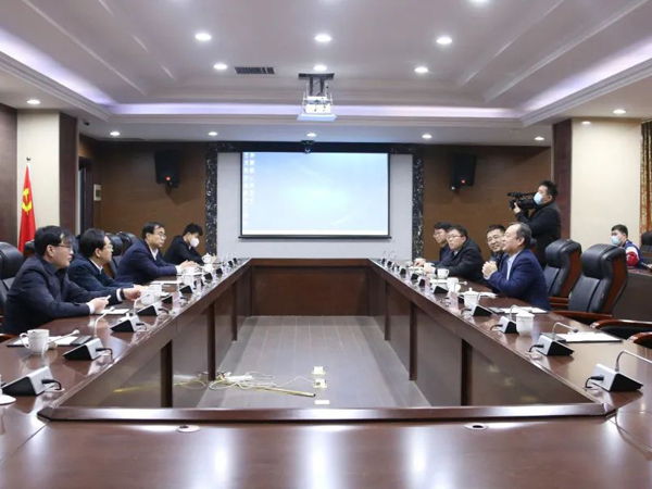 �����м��ൺ�ϺϿع������ſ��첢Ǣ̸��������