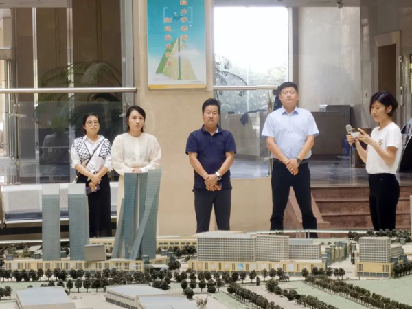 ������ʱ���ܿ�����־�絽���Ź���԰�����н���